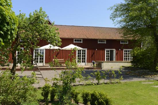 Bed and Breakfast Saebyholms Gard Лахольм Экстерьер фото