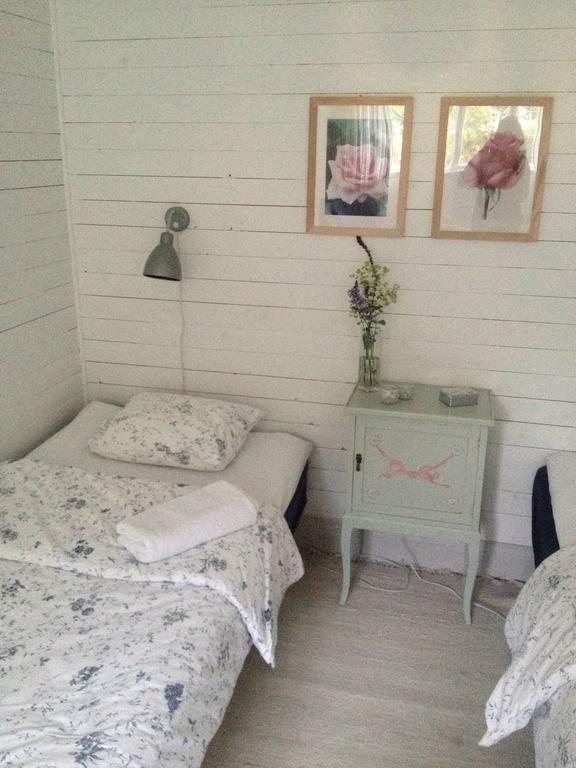 Bed and Breakfast Saebyholms Gard Лахольм Номер фото